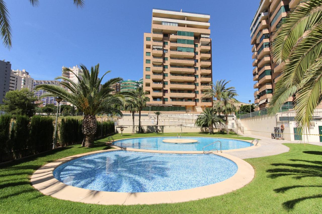 Apartamento Veremar, zona tranquila, con piscina, jardines, soleado y cerca de la playa de la cala, para disfrutar el mediterraneo Villajoyosa  Exterior foto