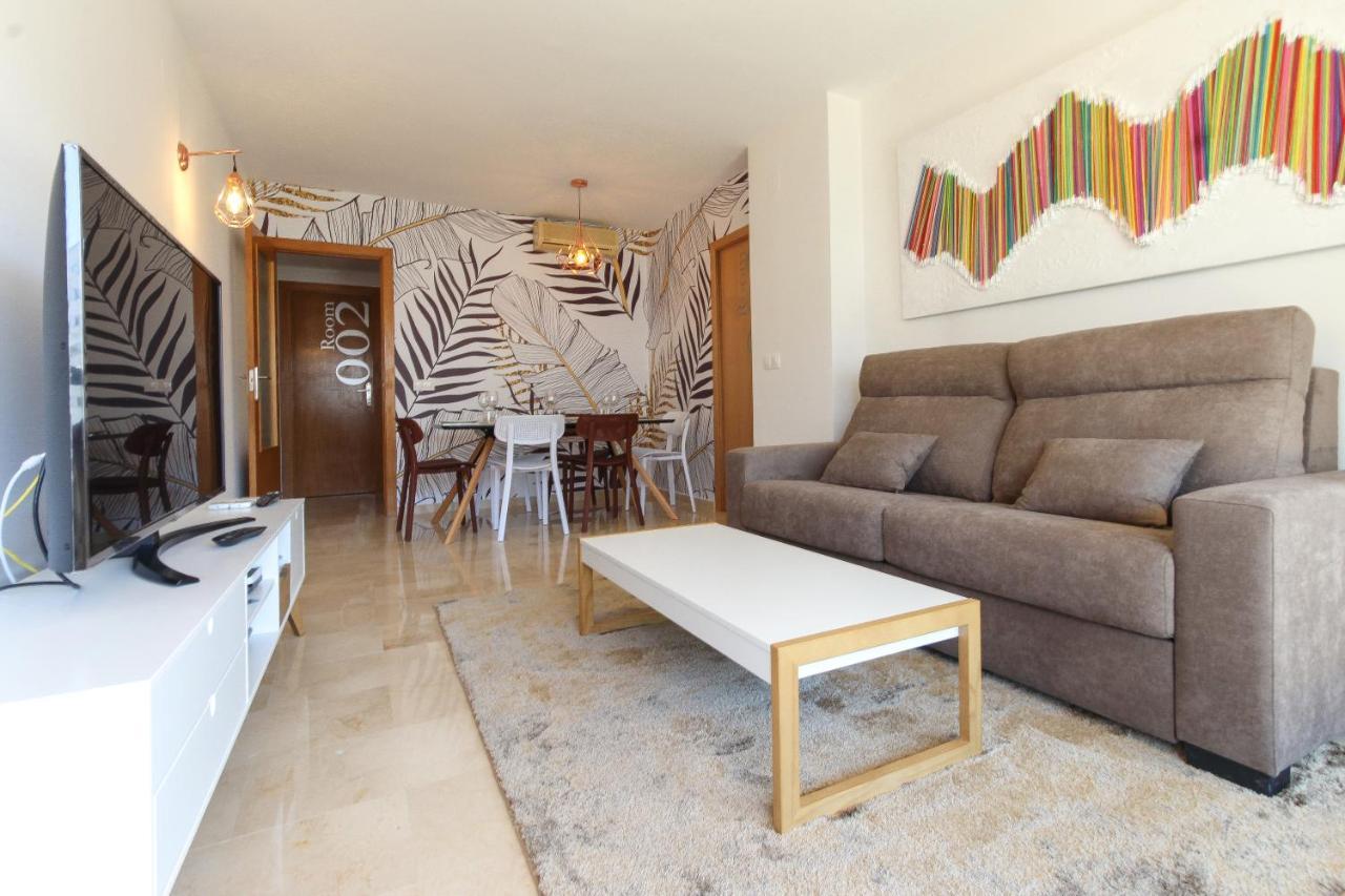 Apartamento Veremar, zona tranquila, con piscina, jardines, soleado y cerca de la playa de la cala, para disfrutar el mediterraneo Villajoyosa  Exterior foto